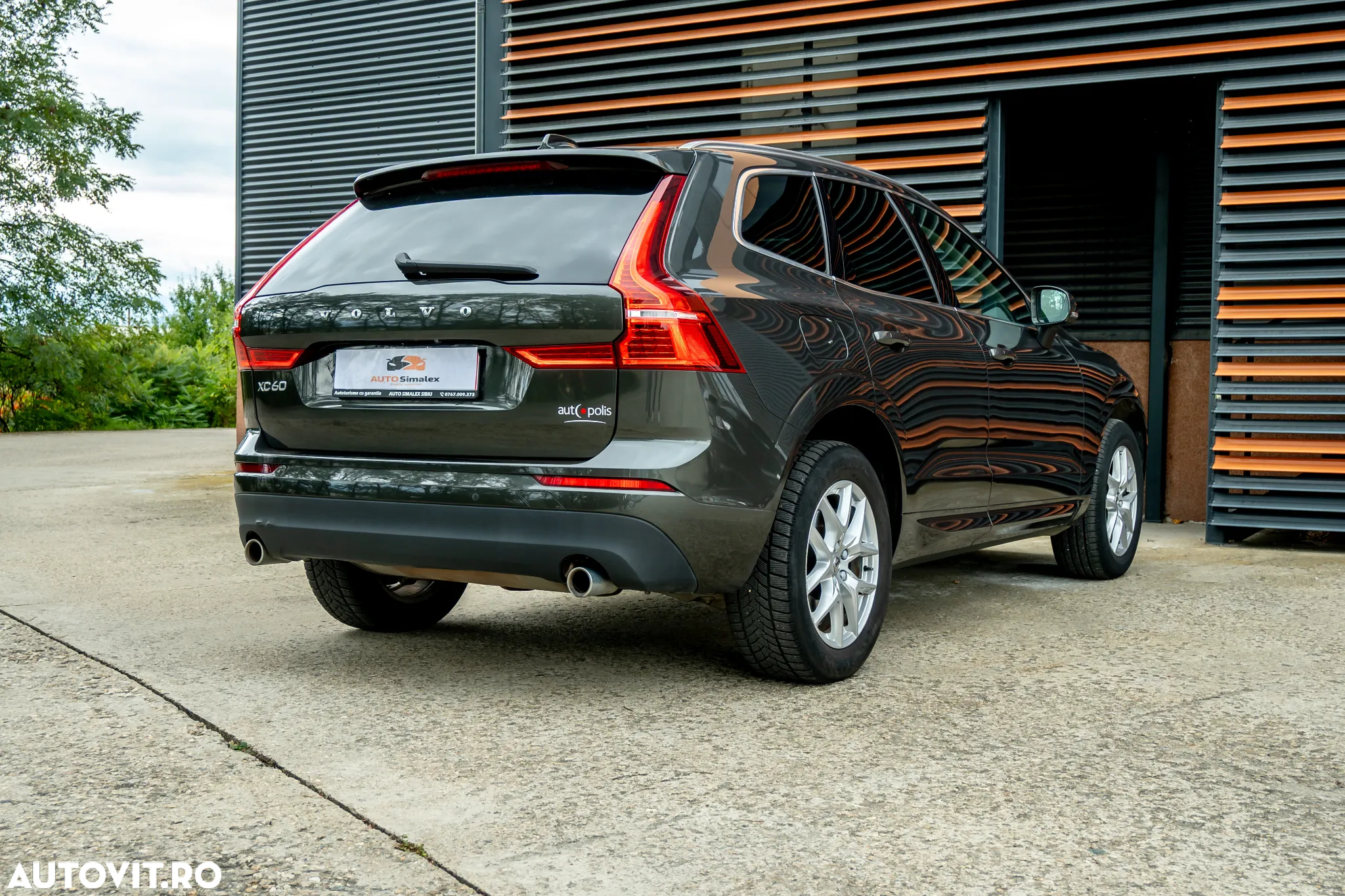 Volvo XC 60 T8 Twin Engine AWD Geartronic Inscription - 17