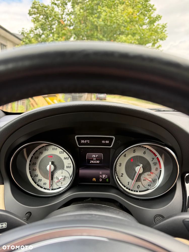 Mercedes-Benz CLA 250 7G-DCT - 30