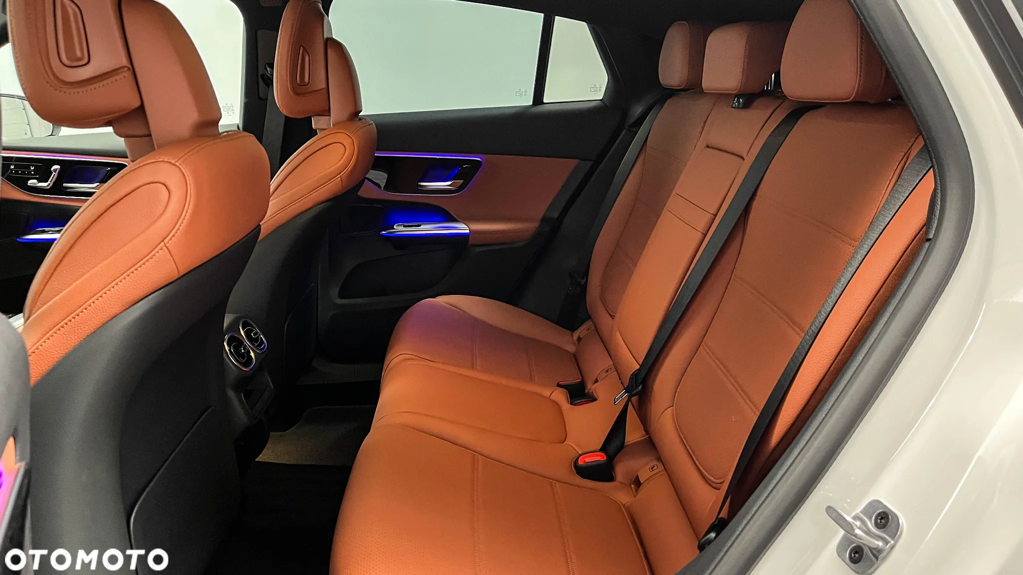 Mercedes-Benz GLC Coupe 200 d mHEV 4-Matic Avantgarde - 11