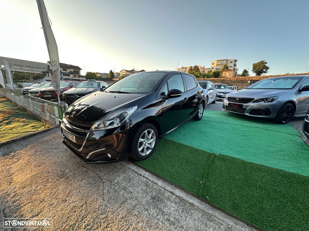 Peugeot 208 1.2 PureTech Style - 4
