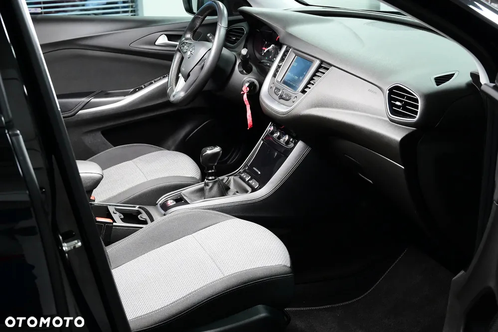 Opel Grandland X 1.2 T Innovation S&S - 10