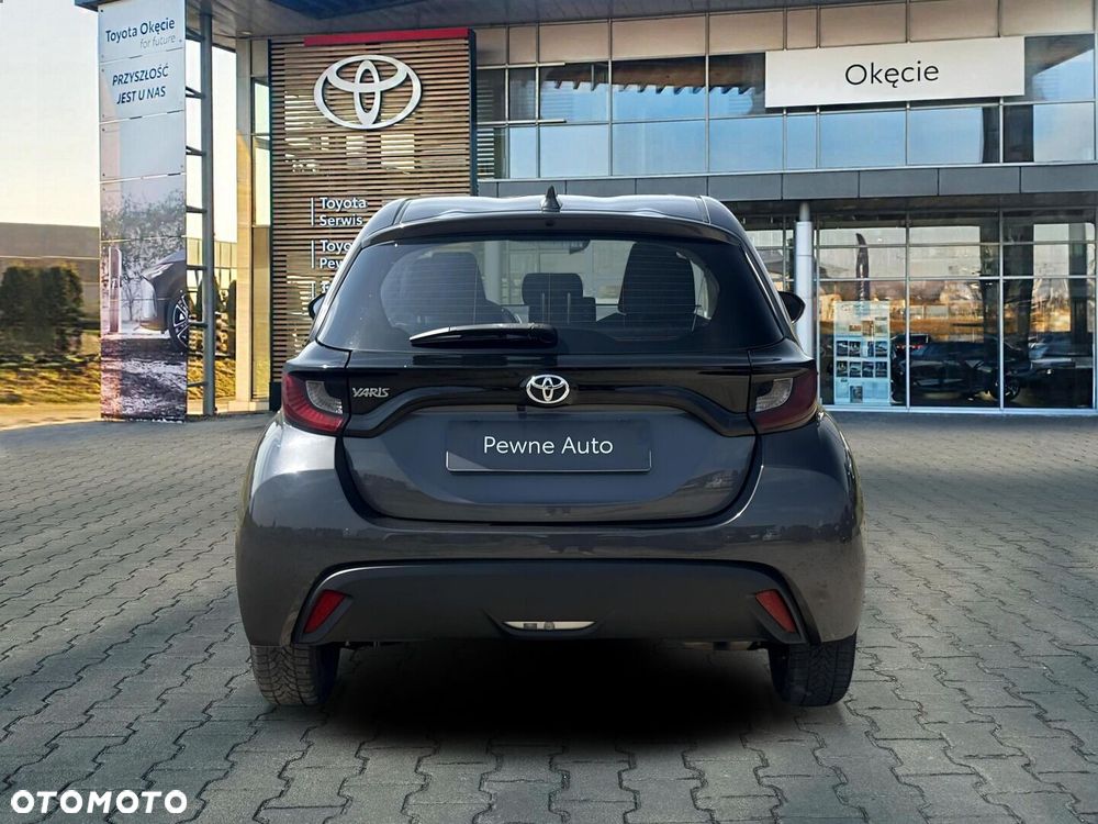 Toyota Yaris - 4