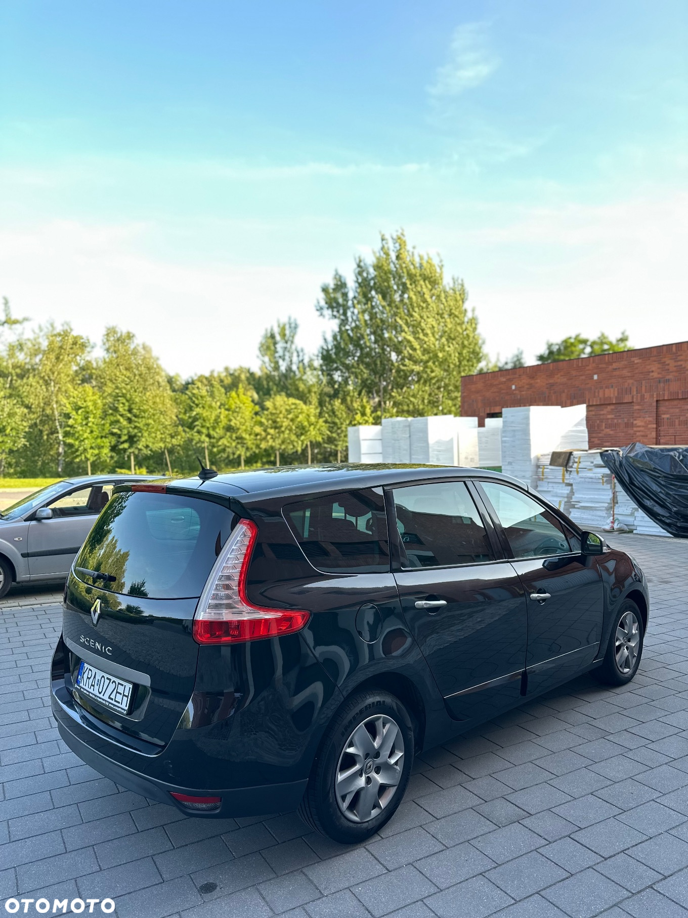 Renault Scenic 1.6 16V 110 TomTom Edition - 11