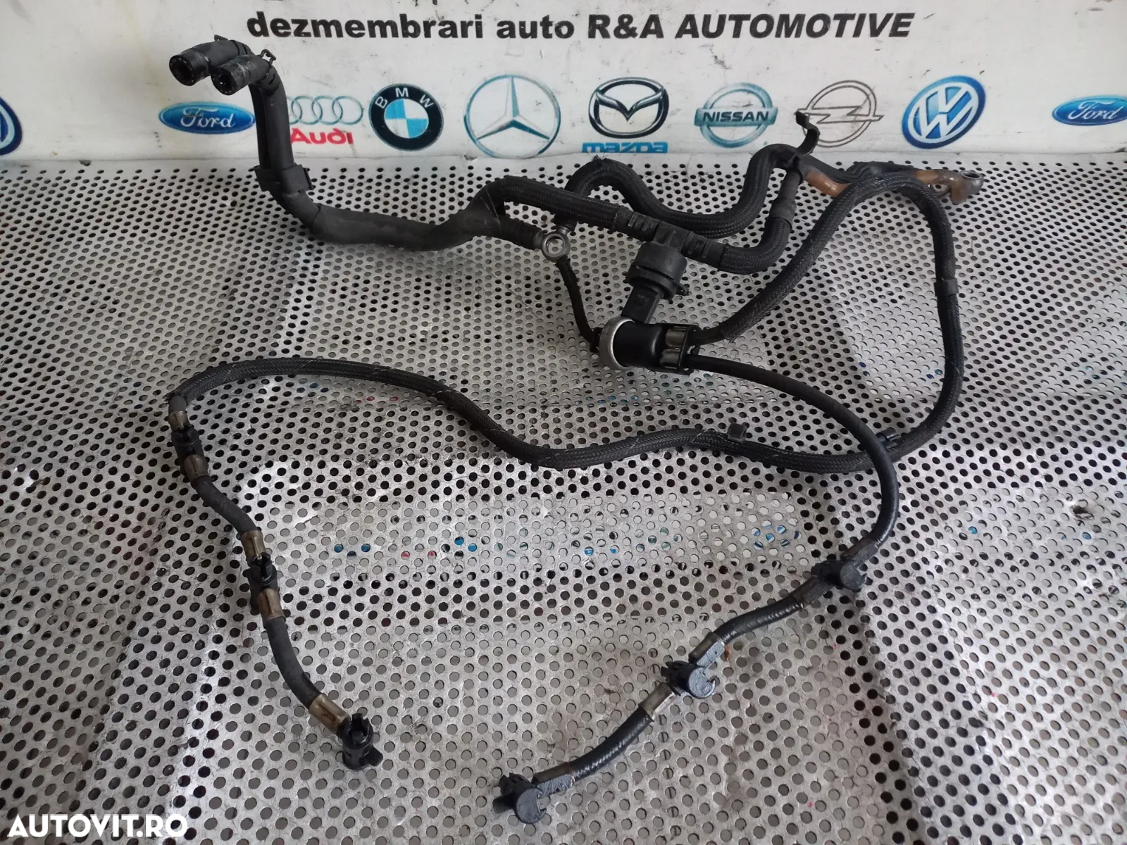 Rampa Retur Injectoare Audi A6 4F C6 A8 D3 Vw Phaeton A4 B7 2.7 3.0 Tdi Euro 4 An 2005-2006-2007-20 - 2
