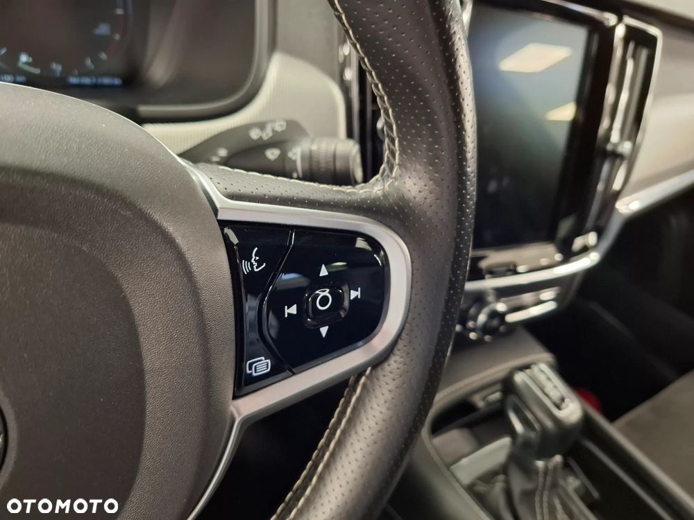 Volvo V90 D3 Geartronic R Design - 18