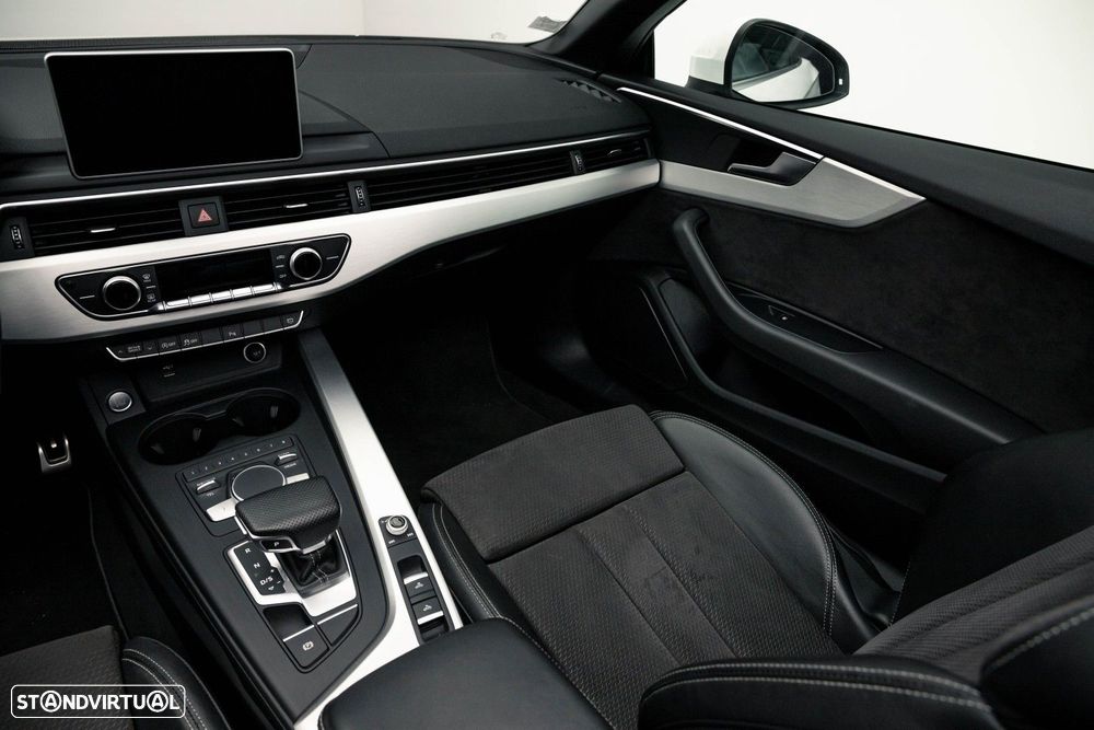 Audi A5 Cabrio 40 TFSI S tronic S line - 23