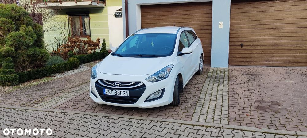 Hyundai i30 1.6 CRDi Classic + - 14