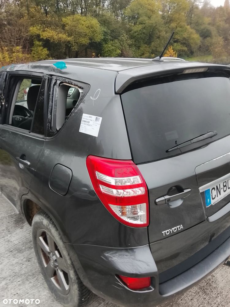 Toyota RAV4 - 14