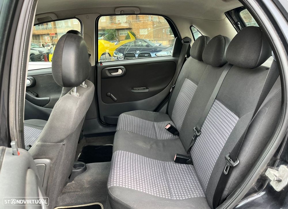 Opel Corsa 1.3 CDTi Silver - 12