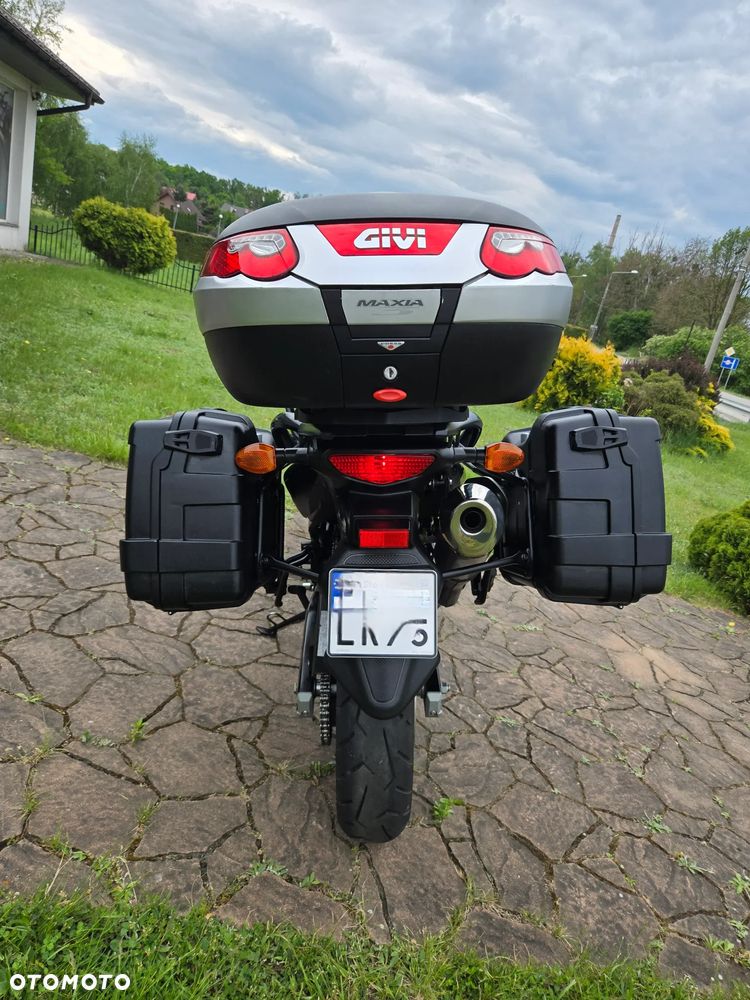 Suzuki V-STROM - 7