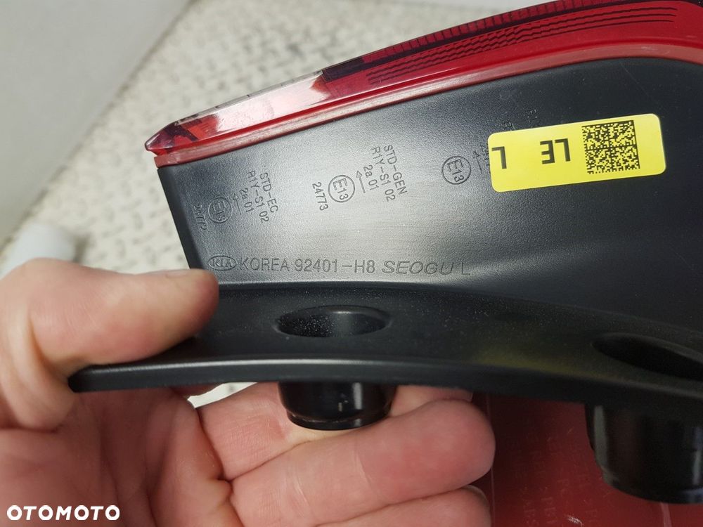 ORYGINALNA LAMPA KIA STONIC 17-21 LEWA TYŁ TYLNA W BŁOTNIK 92401-H8 - 6