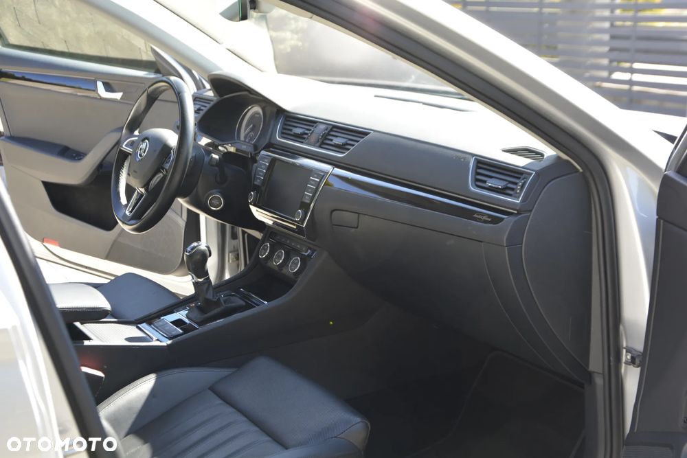 Skoda Superb 2.0 TSI 4x4 L&K DSG - 32