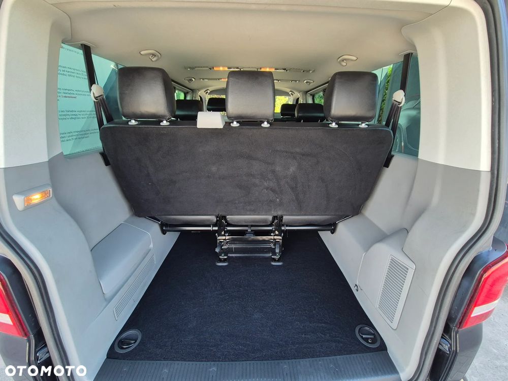 Volkswagen Caravelle - 28
