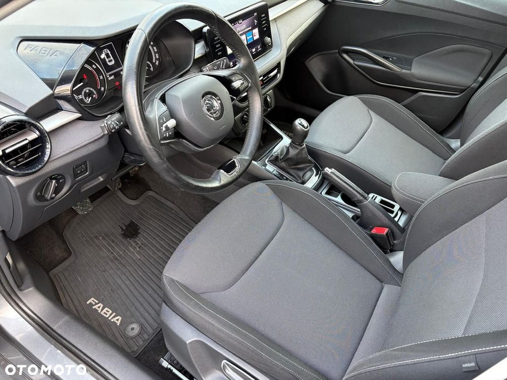 Skoda Fabia 1.0 TSI Ambition - 9