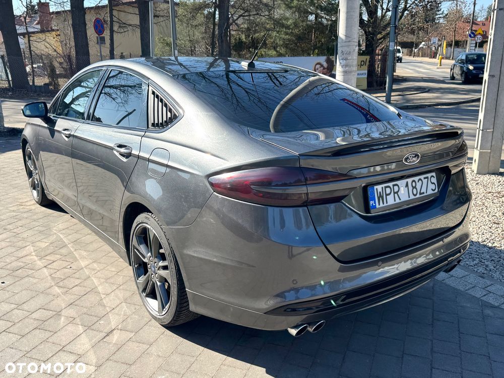 Ford Fusion - 7