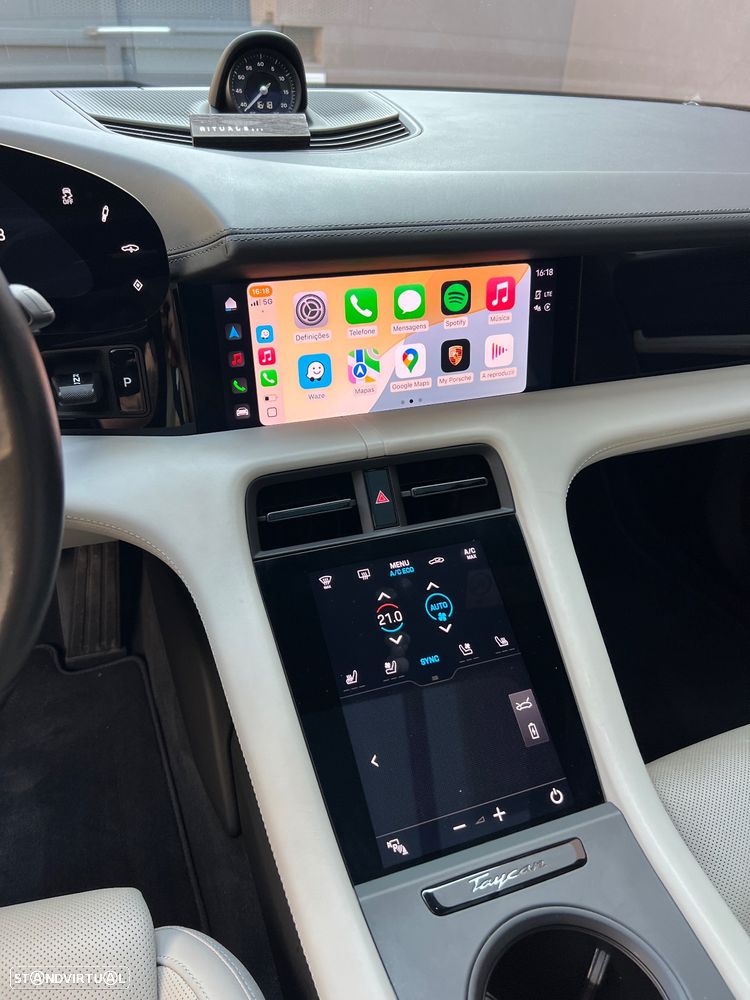 Porsche Taycan 4S - 9