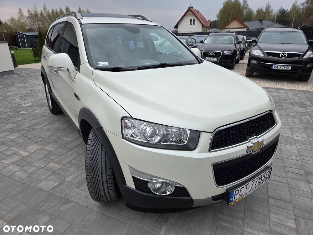 Chevrolet Captiva 2.2 D LTZ - 4