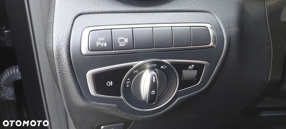 Mercedes-Benz GLC 220 d 4Matic 9G-TRONIC AMG Line - 38