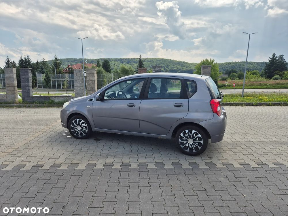 Chevrolet Aveo 1.2 16V Base - 1
