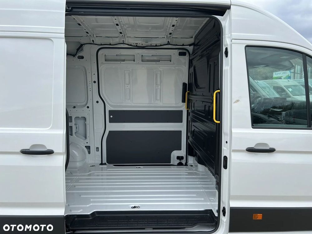 Volkswagen Crafter 35 Furgon L3H3, 2.0 TDI 177 KM, Wysoki dach, r. o. 3640mm - 14