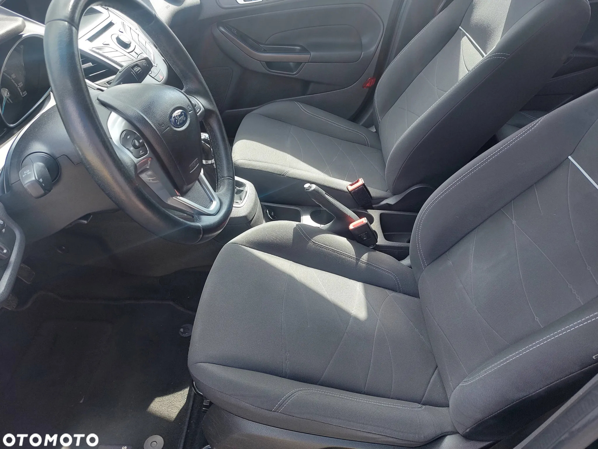 Ford Fiesta 1.6 TDCI Champions Edition - 10