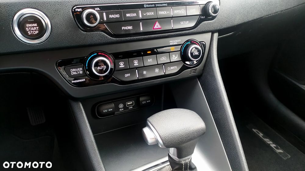 Kia Niro 1.6 GDI 2WD Spirit - 37