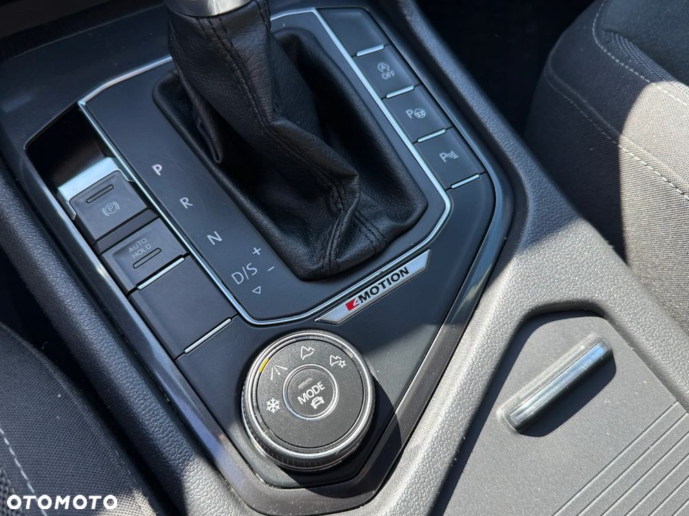 Volkswagen Tiguan 2.0 TDI SCR 4MOTION DSG Highline - 16