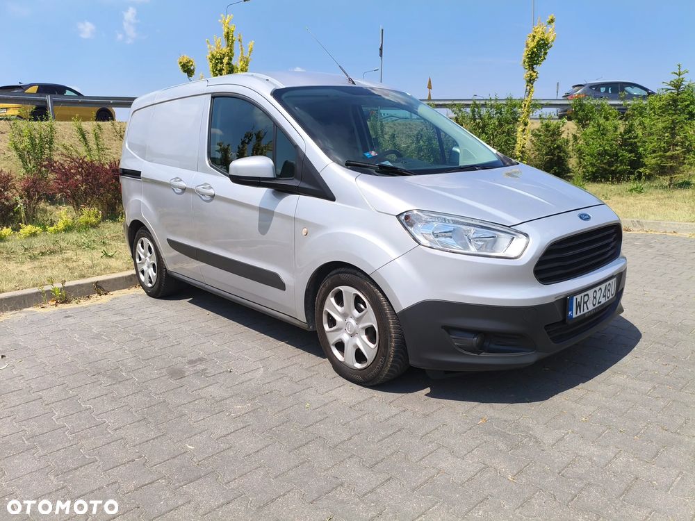 Ford Transit Courier - 1