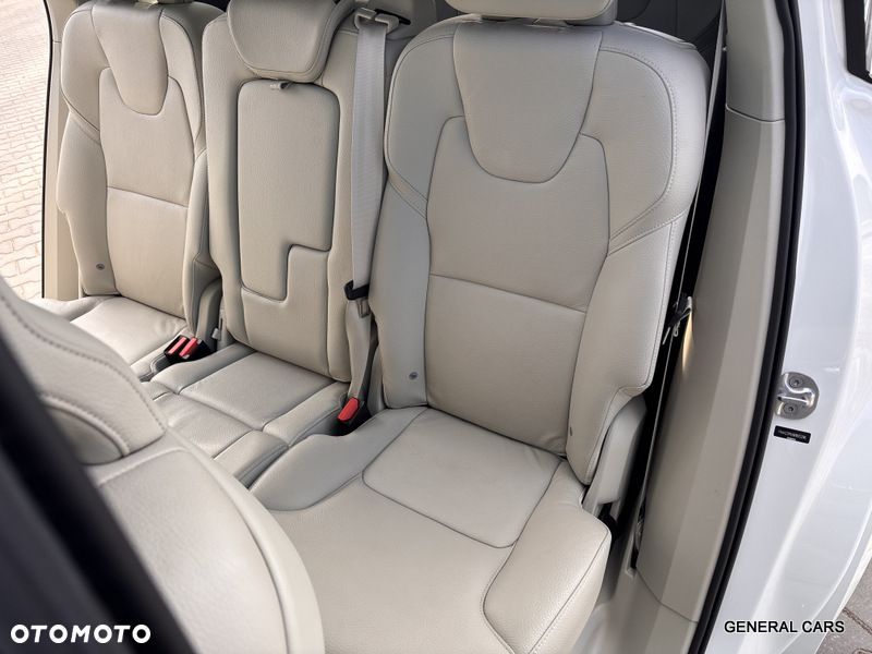 Volvo XC 90 T6 AWD Momentum 7os - 21
