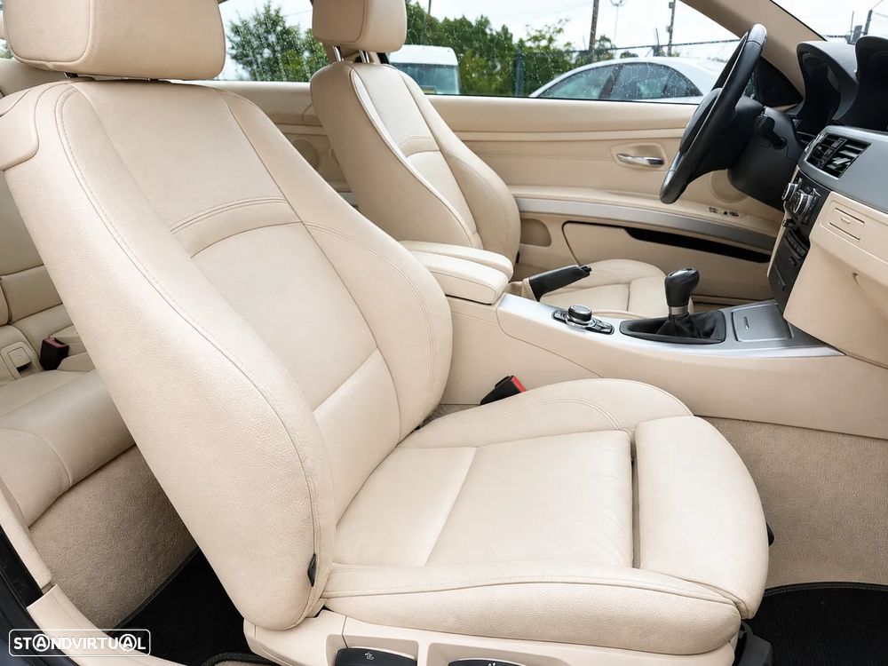 BMW 320 d Coupe - 13