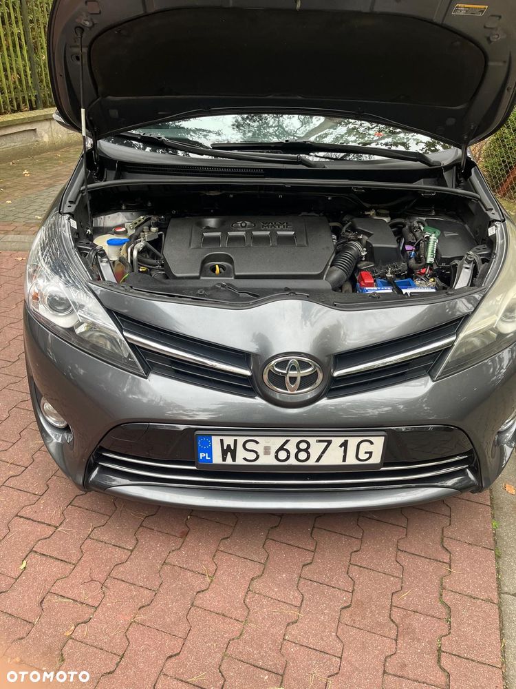 Toyota Verso - 5