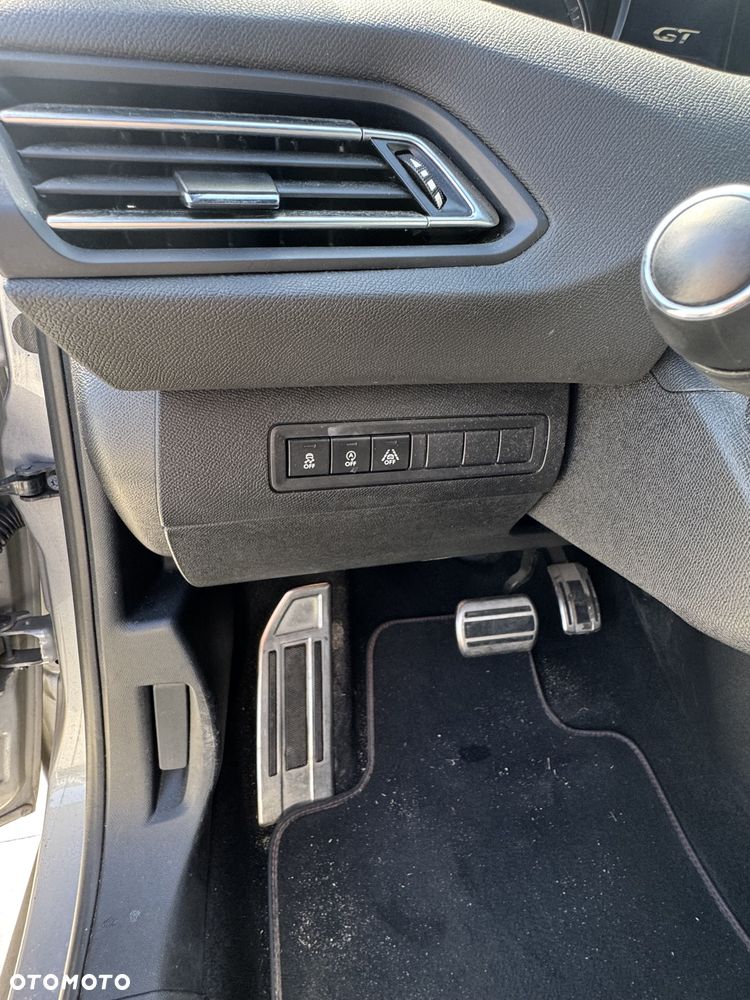 Peugeot 308 PureTech 225 GPF EAT8 Stop & Start GT - 8