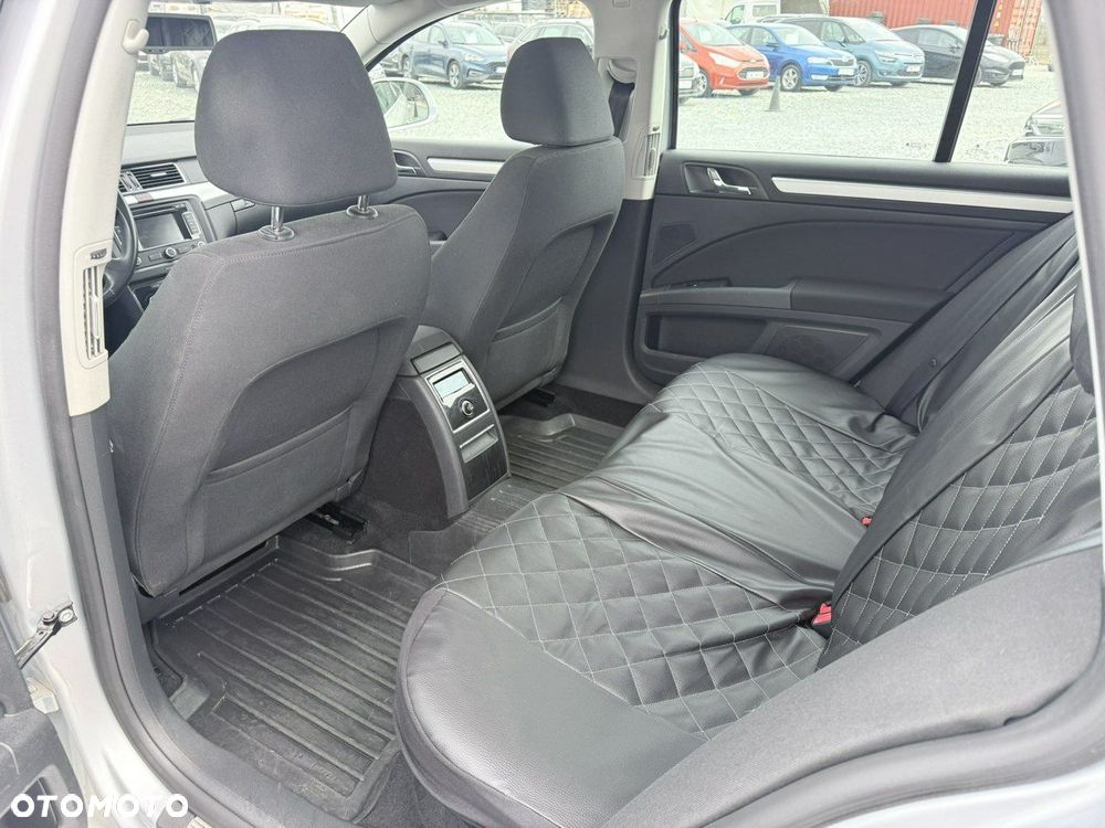 Skoda Superb 1.6 TDI Business - 14