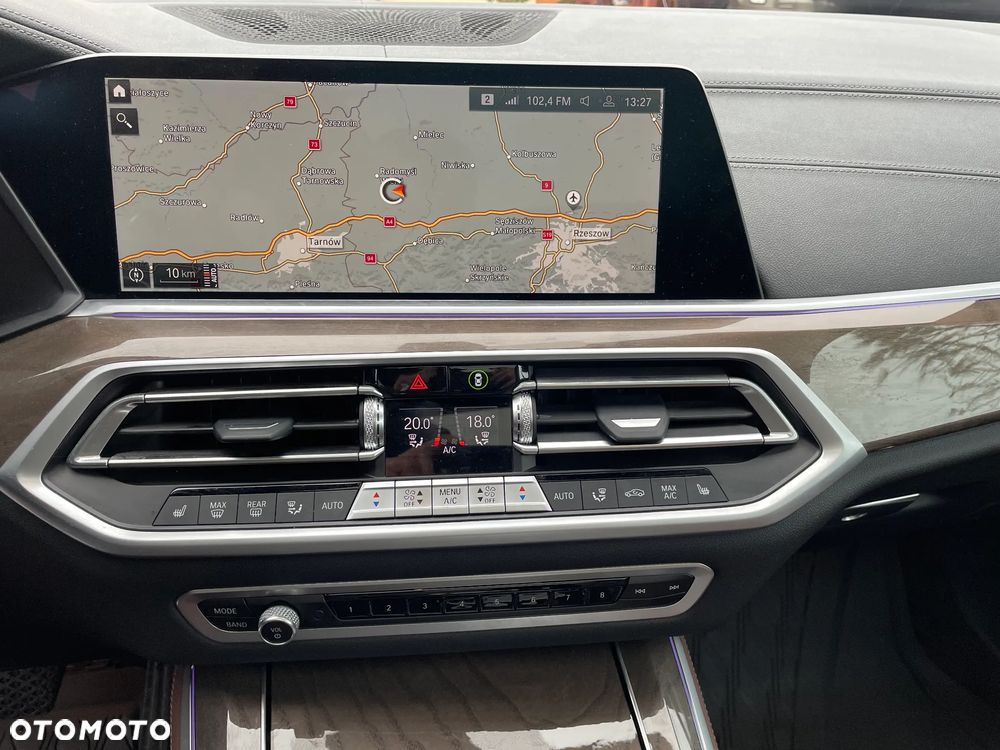 BMW X5 xDrive40i - 16