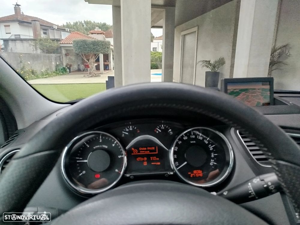 Peugeot 5008 - 8