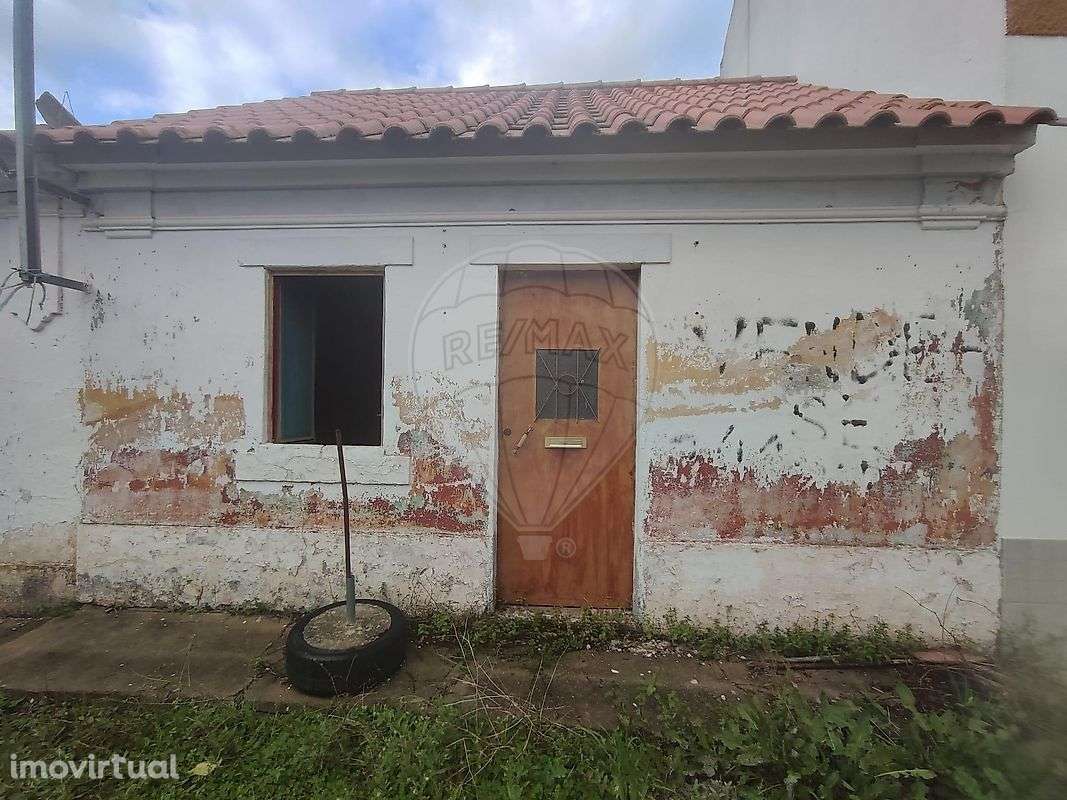 Moradia T2 para venda - Grande imagem: 2/16