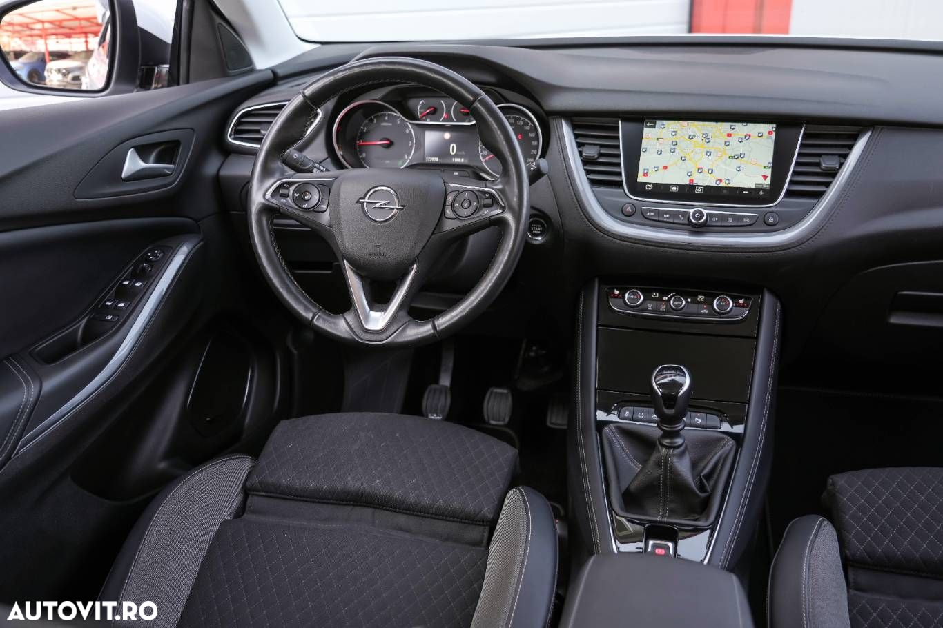 Opel Grandland X - 17