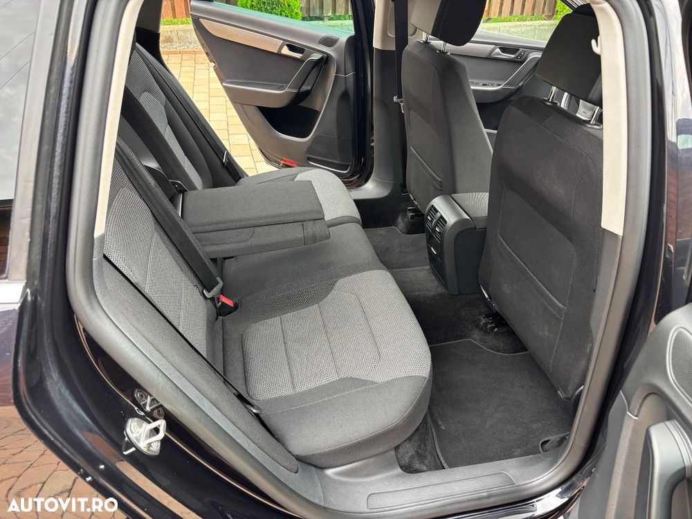 Volkswagen Passat 2.0 TDI BlueMotion Technology DPF Comfortline - 9