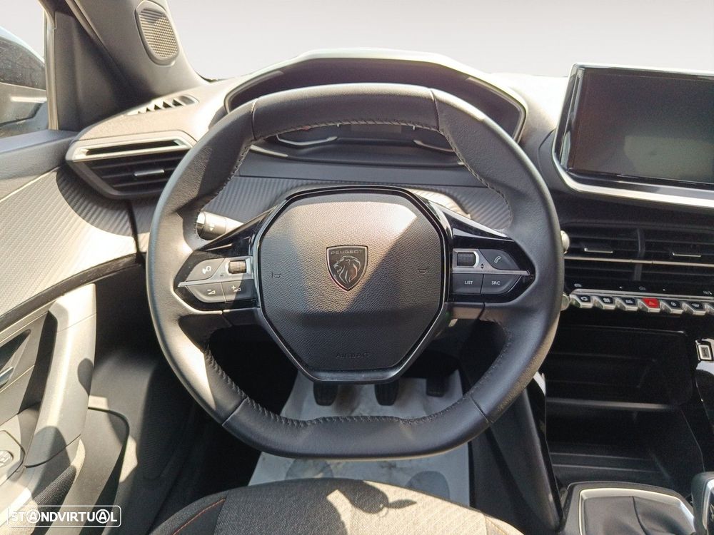 Peugeot 2008 1.2 PureTech Style - 12