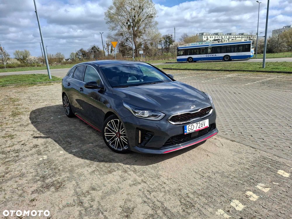 Kia ProCeed - 2