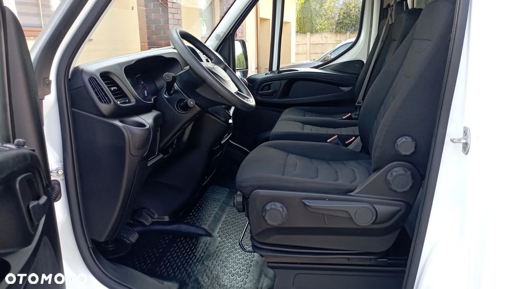 Iveco DAILY 35C16 160KM KONTENER 8-PALET - 10