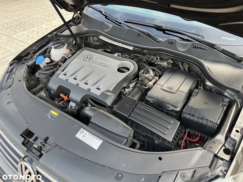 Volkswagen Passat 2.0 TDI DSG BlueMotion Technology Highline - 22