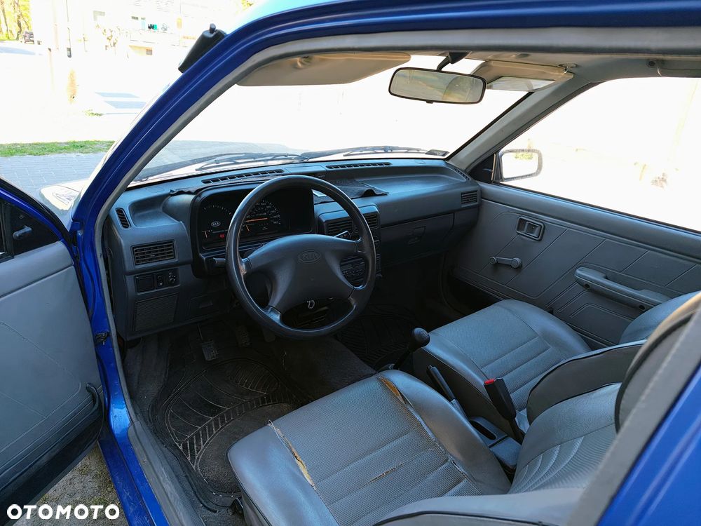 Kia Pride 1.3 - 6
