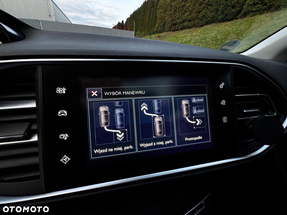 Peugeot 308 SW BlueHDi 150 Automatik Stop & Start Allure - 19