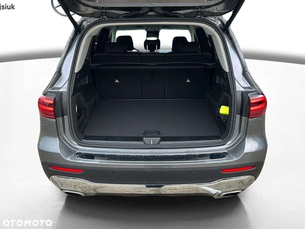 Mercedes-Benz GLB - 7