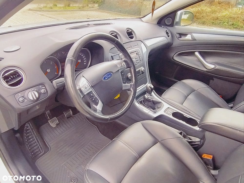 Ford Mondeo 2.0 TDCI Business Edition - 11