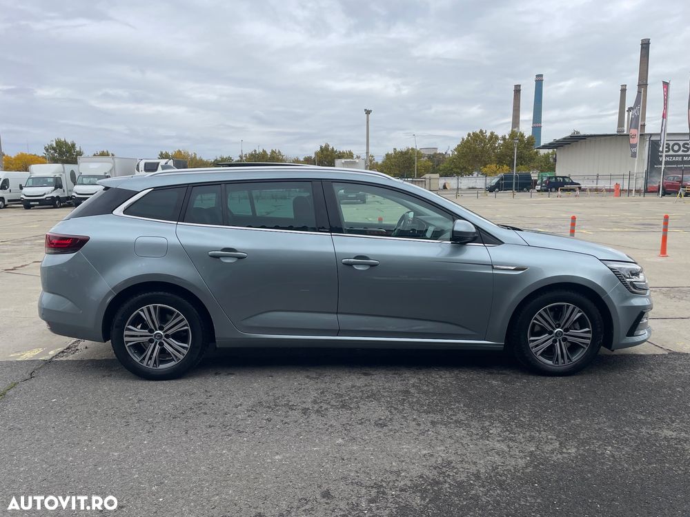 Renault Megane E-TECH Plug-in 160 INTENS - 12