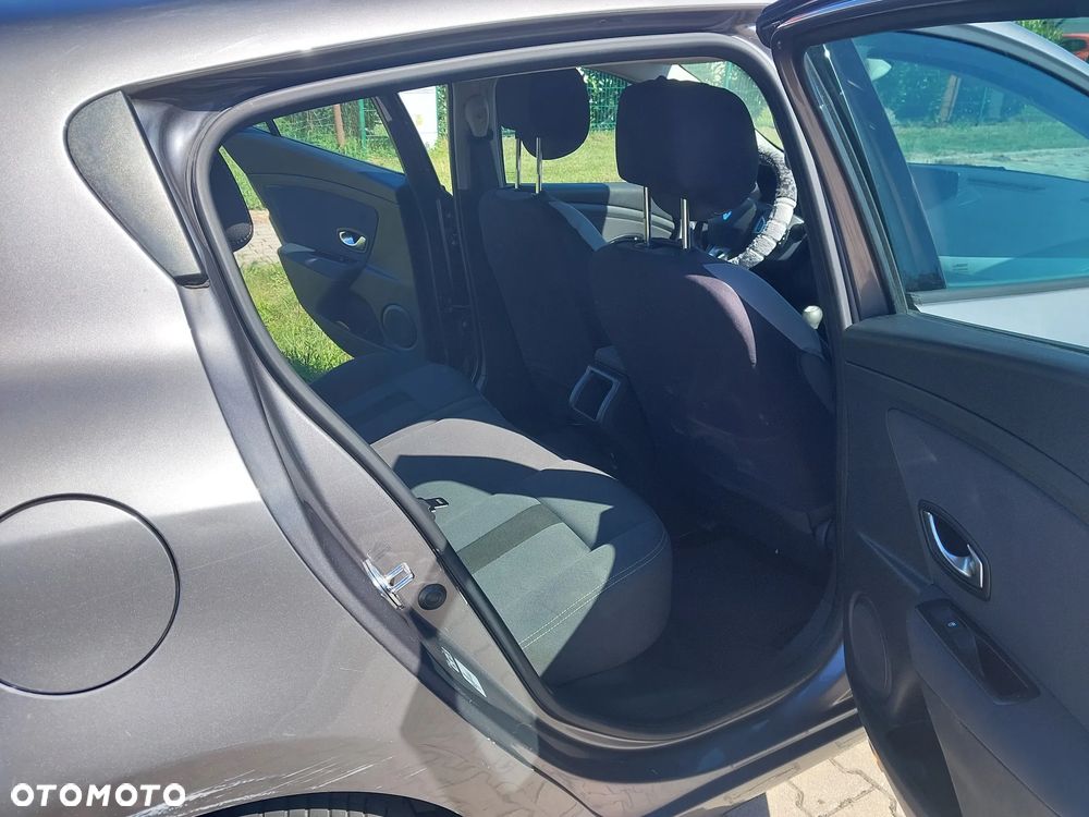 Renault Megane 1.6 16V Generation - 9