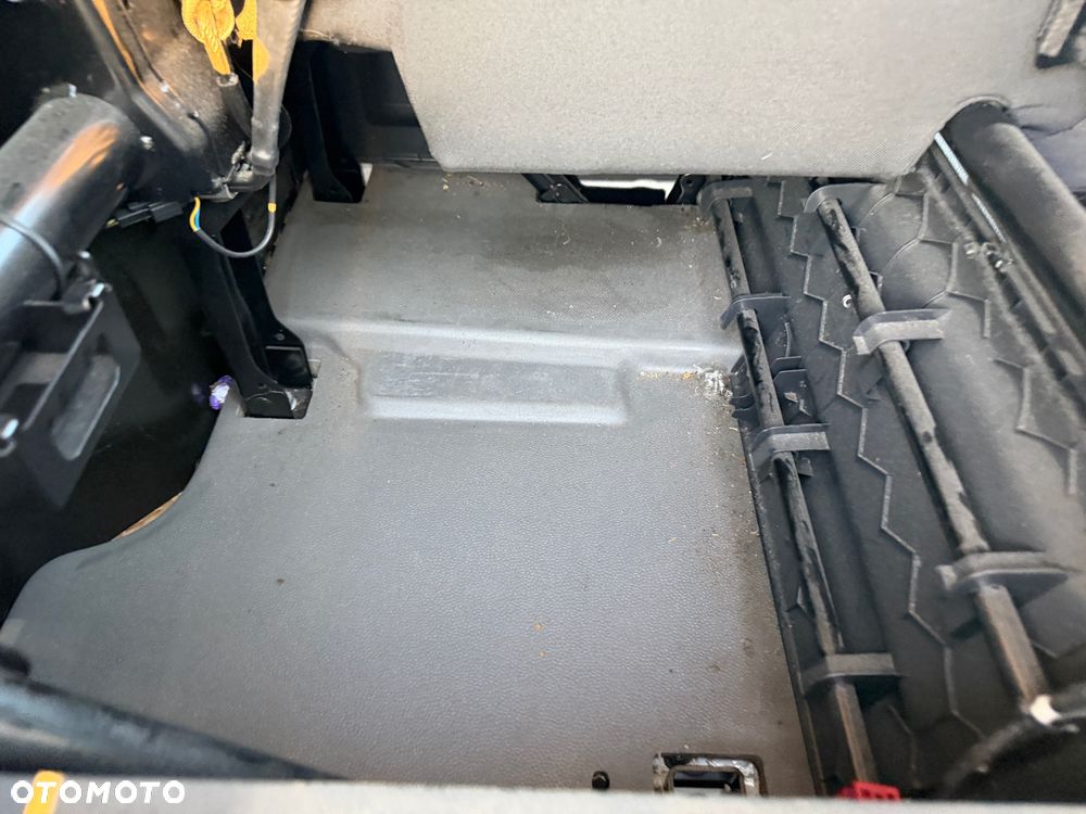 Volkswagen Crafter - 26