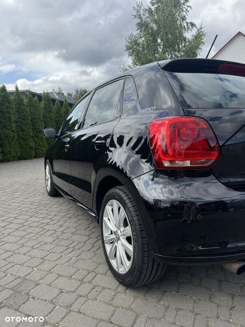 Volkswagen Polo - 2